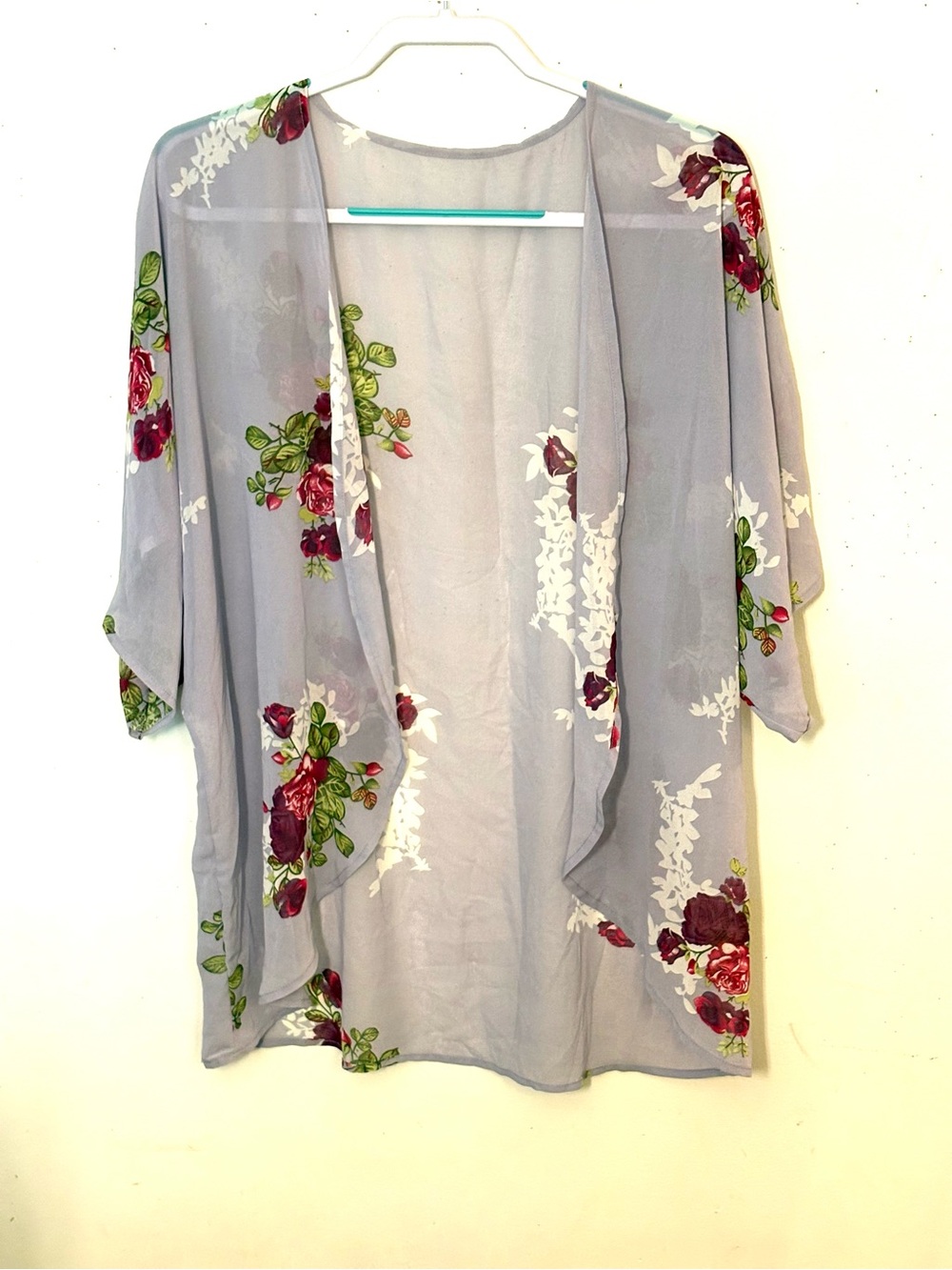 Floral Sheer Kimono Coverup- Lavender with Rose Print. Size XL. EUC.